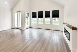 403 Burgundy Wy, Woodstock, GA 30188 - Photo 8