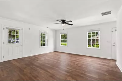 728 Skyview Drive NE, Marietta, GA 30060 - Photo 6