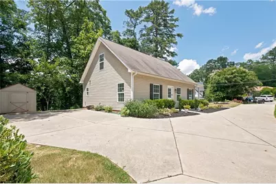 728 Skyview Drive NE, Marietta, GA 30060 - Photo 28