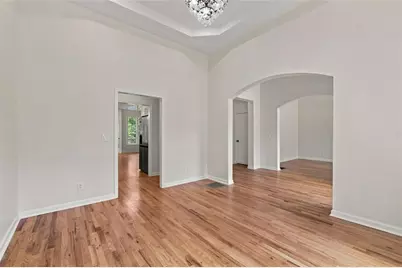 5173 Barrington Trace Drive, Atlanta, GA 30331 - Photo 10