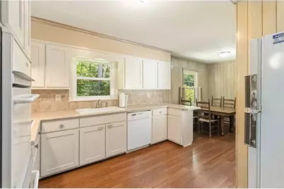2738 Foster Ridge Road, Atlanta, GA 30345 - Photo 8