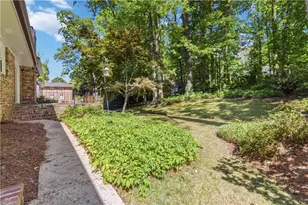 2738 Foster Ridge Rd, Atlanta, GA 30345 - Photo 20