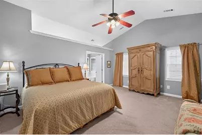 910 Prestonwood Drive, Lawrenceville, GA 30043 - Photo 16