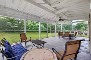 910 Prestonwood Dr, Lawrenceville, GA 30043 - Photo 30