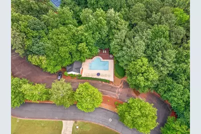 910 Prestonwood Drive, Lawrenceville, GA 30043 - Photo 36