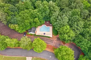 910 Prestonwood Dr, Lawrenceville, GA 30043 - Photo 36