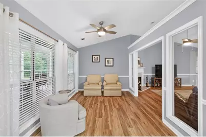 910 Prestonwood Drive, Lawrenceville, GA 30043 - Photo 14