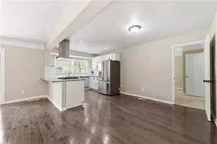 3220 Foxwood Trail SE, Smyrna, GA 30082 - Photo 6