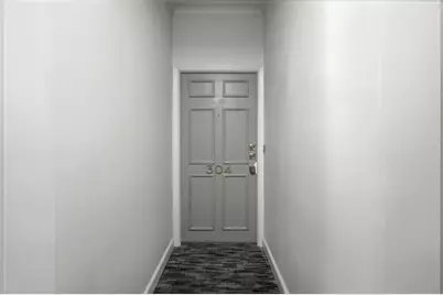 2632 Peachtree Road NW #304B, Atlanta, GA 30305 - Photo 4