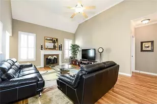 2479 Sandstone Pl, Marietta, GA 30062 - Photo 2