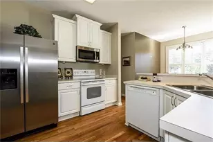 2479 Sandstone Pl, Marietta, GA 30062 - Photo 6