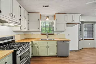 3011 Menlo Park Dr, Rex, GA 30273 - Photo 12