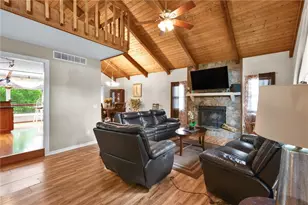 1781 Blackwillow Dr NE, Marietta, GA 30066 - Photo 6