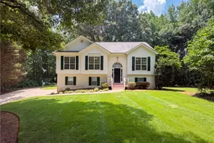 245 Mary Lynn Ln, Newnan, GA 30265 - Photo 1