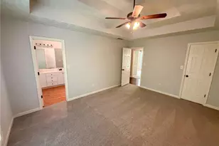245 Mary Lynn Ln, Newnan, GA 30265 - Photo 4