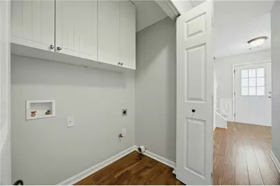 1115 Winthrope Chase Drive, Alpharetta, GA 30009 - Photo 4