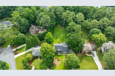 4362 Karls Gate Dr, Marietta, GA 30068 - Photo 2
