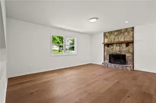 4899 Hawk Trail NE, Marietta, GA 30066 - Photo 4