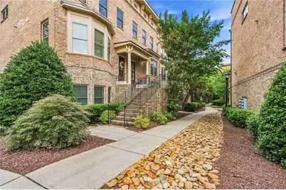 519 Ansley Circle NE, Atlanta, GA 30324 - Photo 2