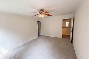 8635 Amsbury Way, Cumming, GA 30041 - Photo 26