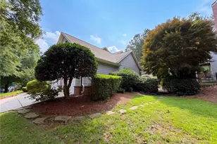 8635 Amsbury Way, Cumming, GA 30041 - Photo 44