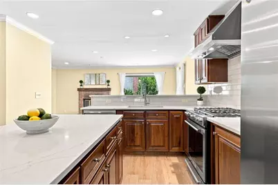 222 Forkner Drive #10, Decatur, GA 30030 - Photo 6
