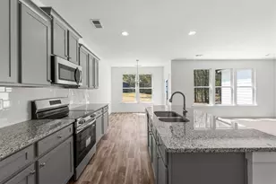 36 Edith Ct, Statham, GA 30666 - Photo 6