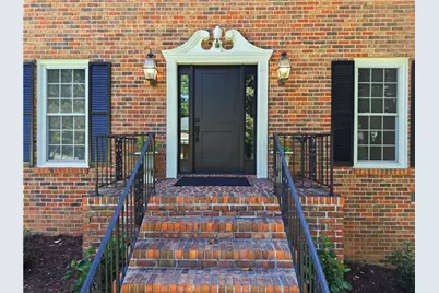 5157 Lakesprings Drive, Dunwoody, GA 30338 - Photo 4
