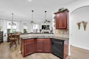 1730 Oakbrook Lake Dr, Norcross, GA 30093 - Photo 10