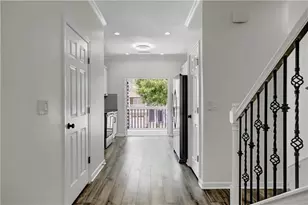 1044 Liberty Pkwy NW, Atlanta, GA 30318 - Photo 4