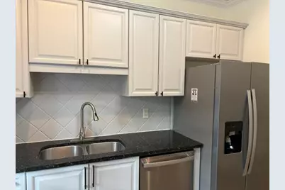 1044 Liberty Parkway NW, Atlanta, GA 30318 - Photo 10