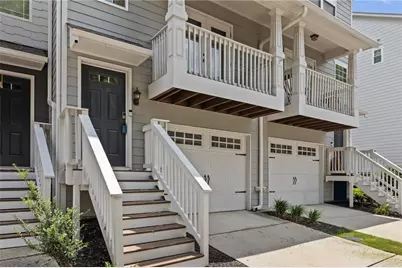 1044 Liberty Parkway NW, Atlanta, GA 30318 - Photo 2