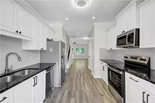 1044 Liberty Pkwy NW, Atlanta, GA 30318 - Photo 6