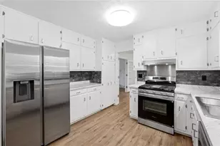 211 Muddy River Rd, Lawrenceville, GA 30043 - Photo 18