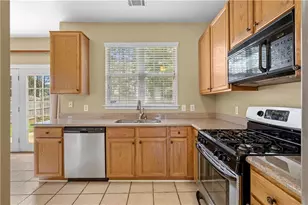 633 Stonecreek Way, Stone Mountain, GA 30087 - Photo 18