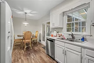 3950 Rocmar Dr, Snellville, GA 30039 - Photo 10