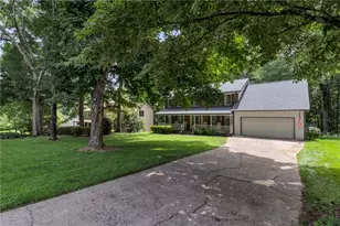 385 Summerfield Dr, Alpharetta, GA 30022 - Photo 2
