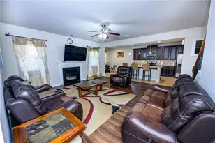 8137 Nolan Trail, Snellville, GA 30039 - Photo 6