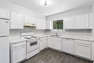 7055 Hania Dr, Fairburn, GA 30213 - Photo 14