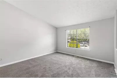 7055 Hania Drive, Fairburn, GA 30213 - Photo 8