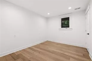 656 Channing Dr NW, Atlanta, GA 30318 - Photo 28