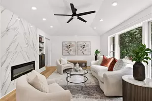 656 Channing Dr NW, Atlanta, GA 30318 - Photo 10