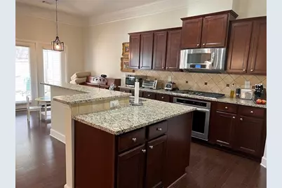 5527 Parkerton Lane, Sandy Springs, GA 30342 - Photo 10