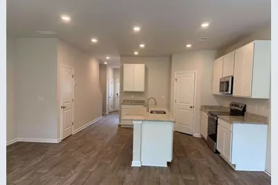 8318 Columbia Court, Palmetto, GA 30268 - Photo 4