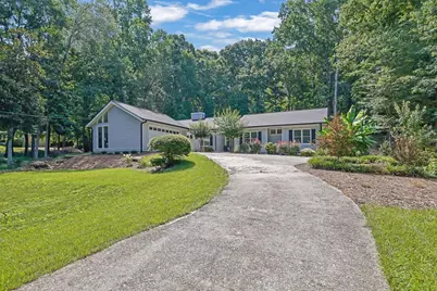 1980 Westwood Circle SE, Smyrna, GA 30080 - Photo 2