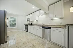260 Barrington Dr E, Roswell, GA 30076 - Photo 6