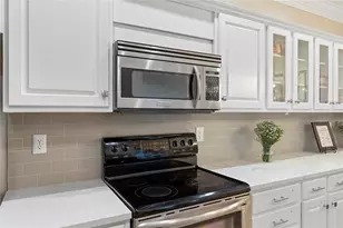 28317 Plantation Dr NE, Atlanta, GA 30324 - Photo 12