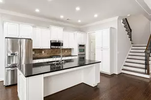 514 Glenmanor Ct, Atlanta, GA 30328 - Photo 10
