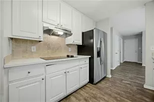 10285 Timberstone Rd, Alpharetta, GA 30022 - Photo 4