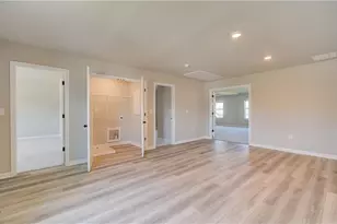 105 Blessing Brk Wy, Locust Grove, GA 30248 - Photo 18